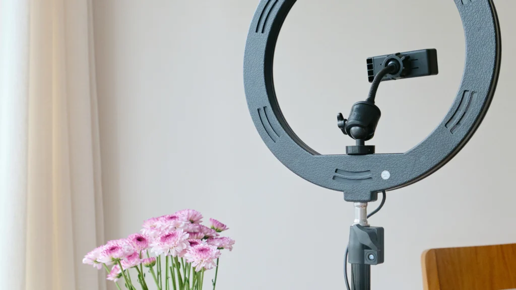 How to combine AI and UGC in e-commerce?
